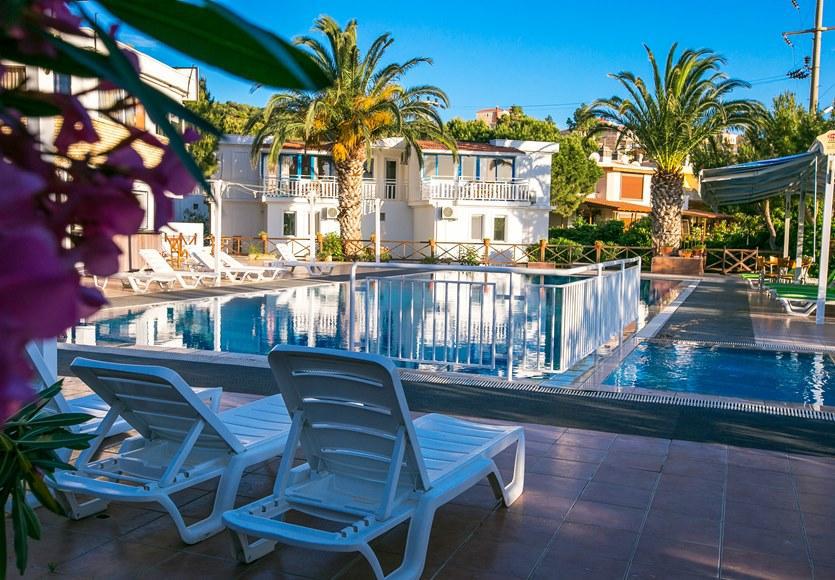 Hanedan Beach Hotel Foca Exterior photo