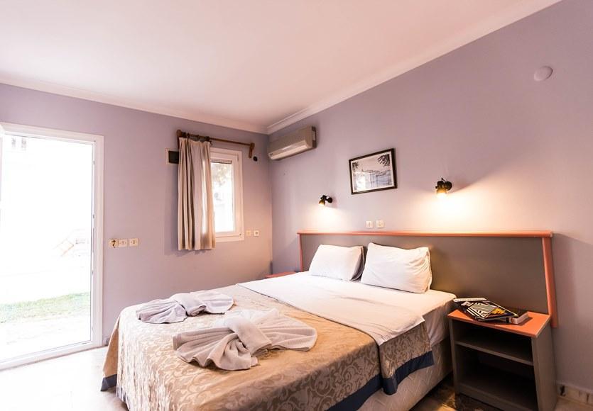 Hanedan Beach Hotel Foca Exterior photo
