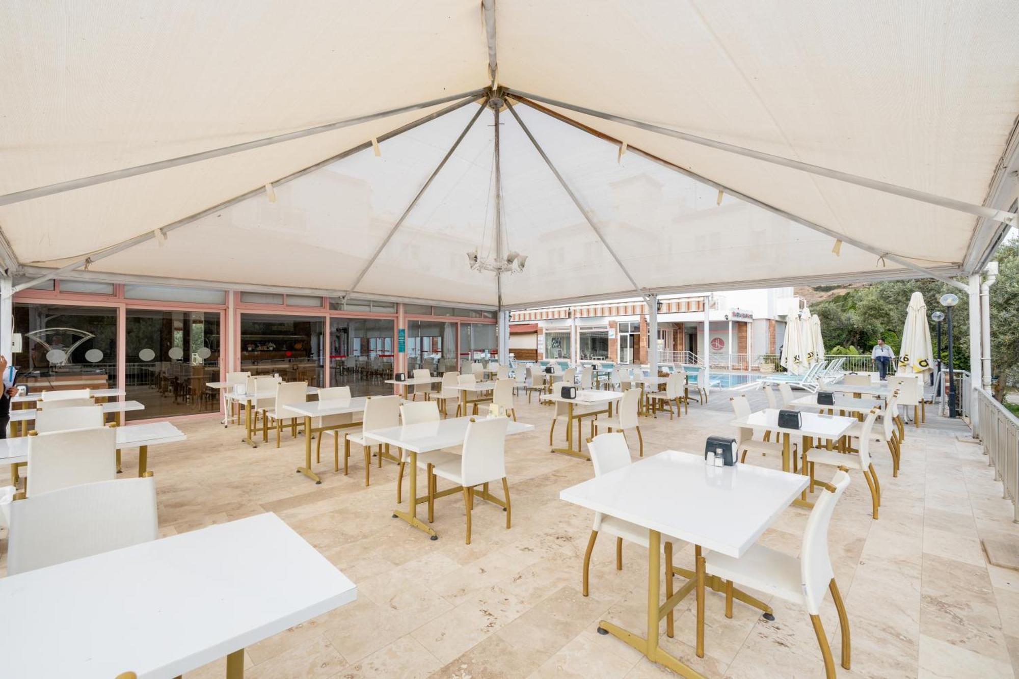 Hanedan Beach Hotel Foca Exterior photo