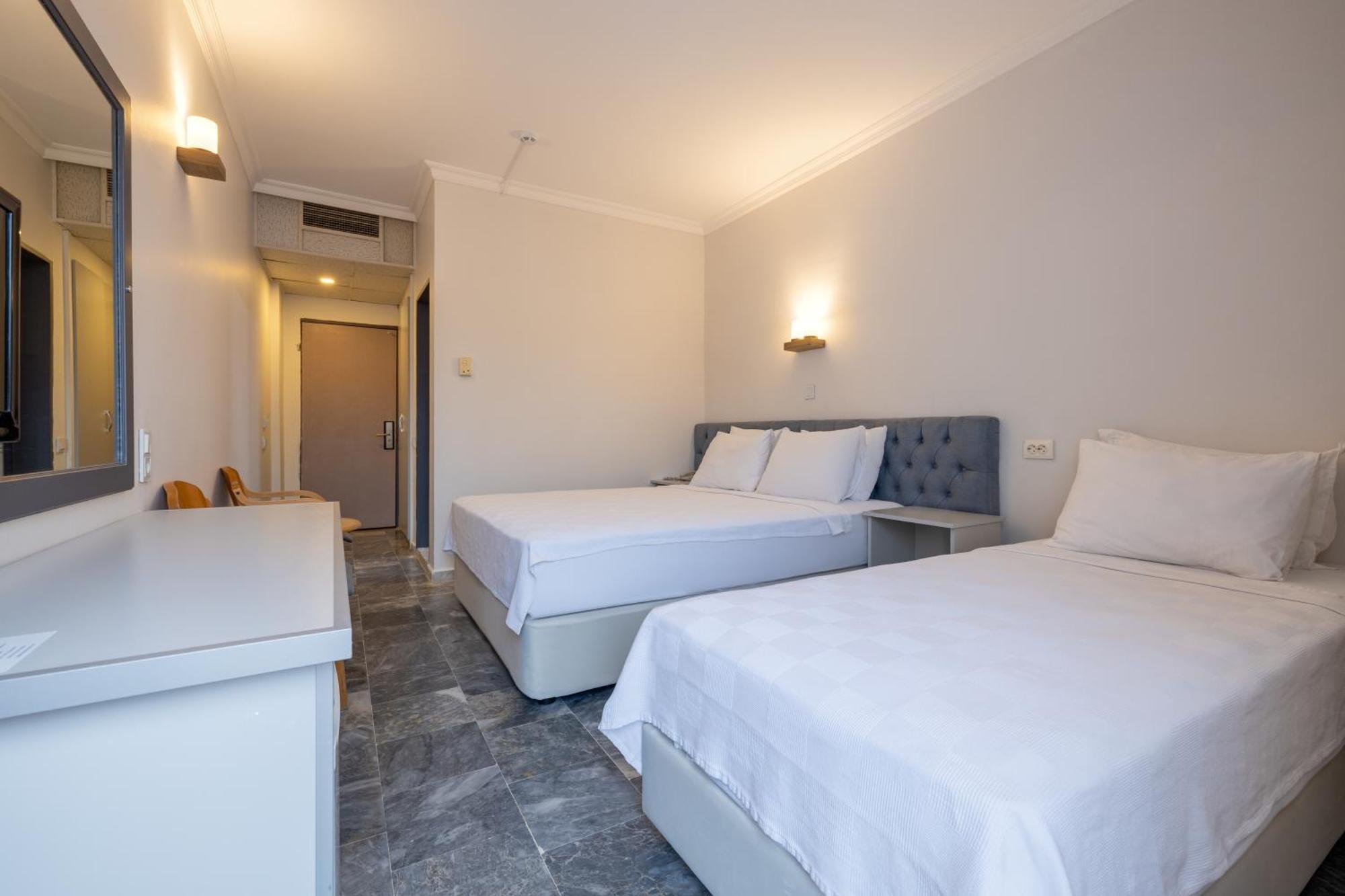 Hanedan Beach Hotel Foca Exterior photo