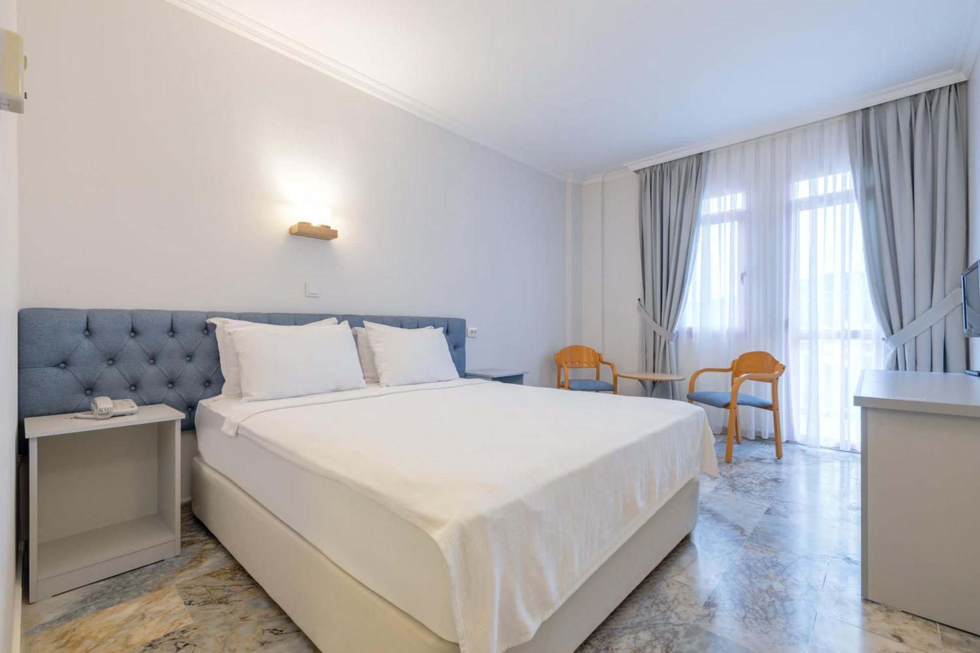 Hanedan Beach Hotel Foca Exterior photo