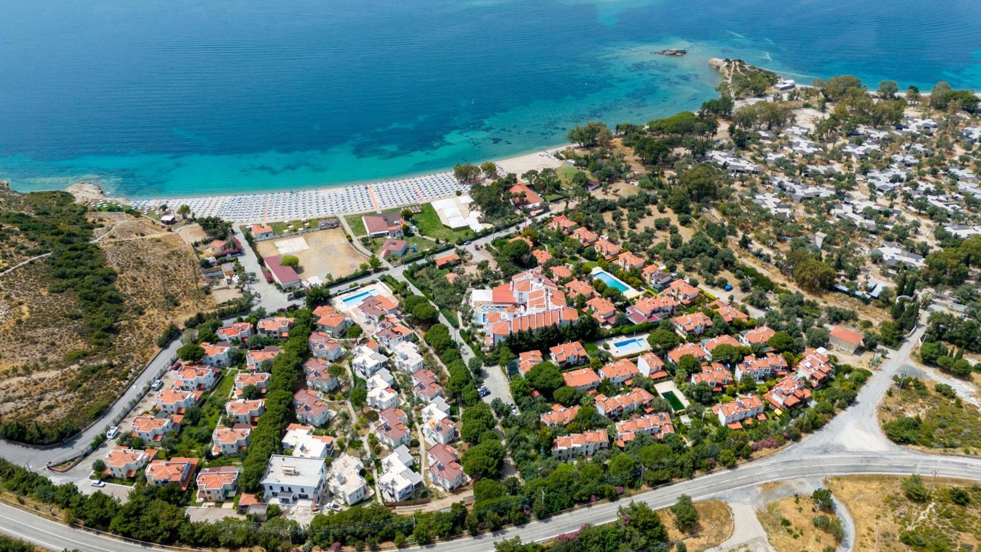 Hanedan Beach Hotel Foca Exterior photo