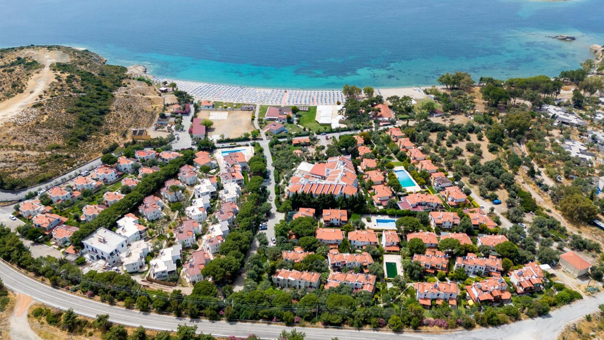 Hanedan Beach Hotel Foca Exterior photo
