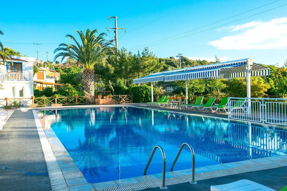 Hanedan Beach Hotel Foca Exterior photo